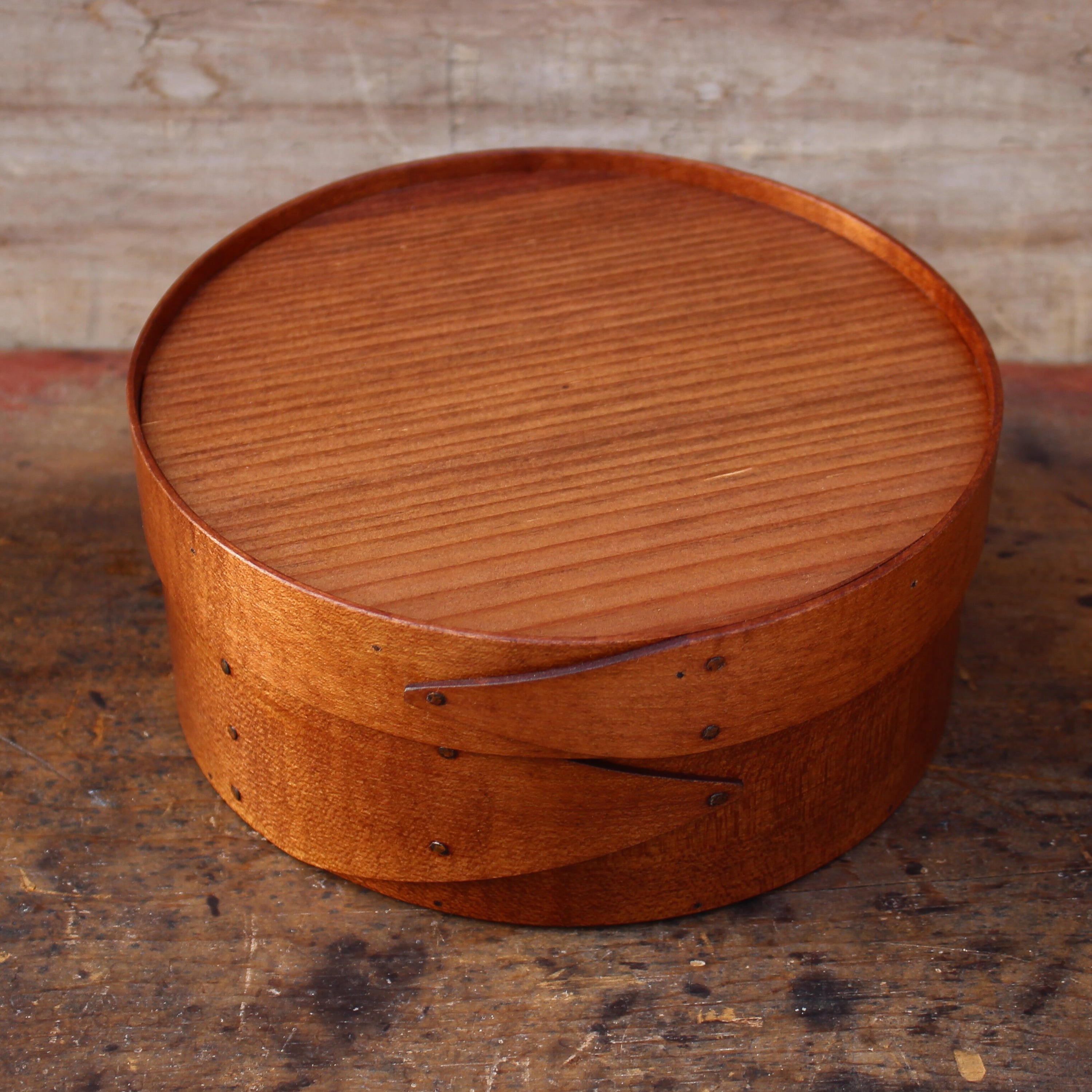 8" Round Recessed Lid Box, Antiqued Natural Finish