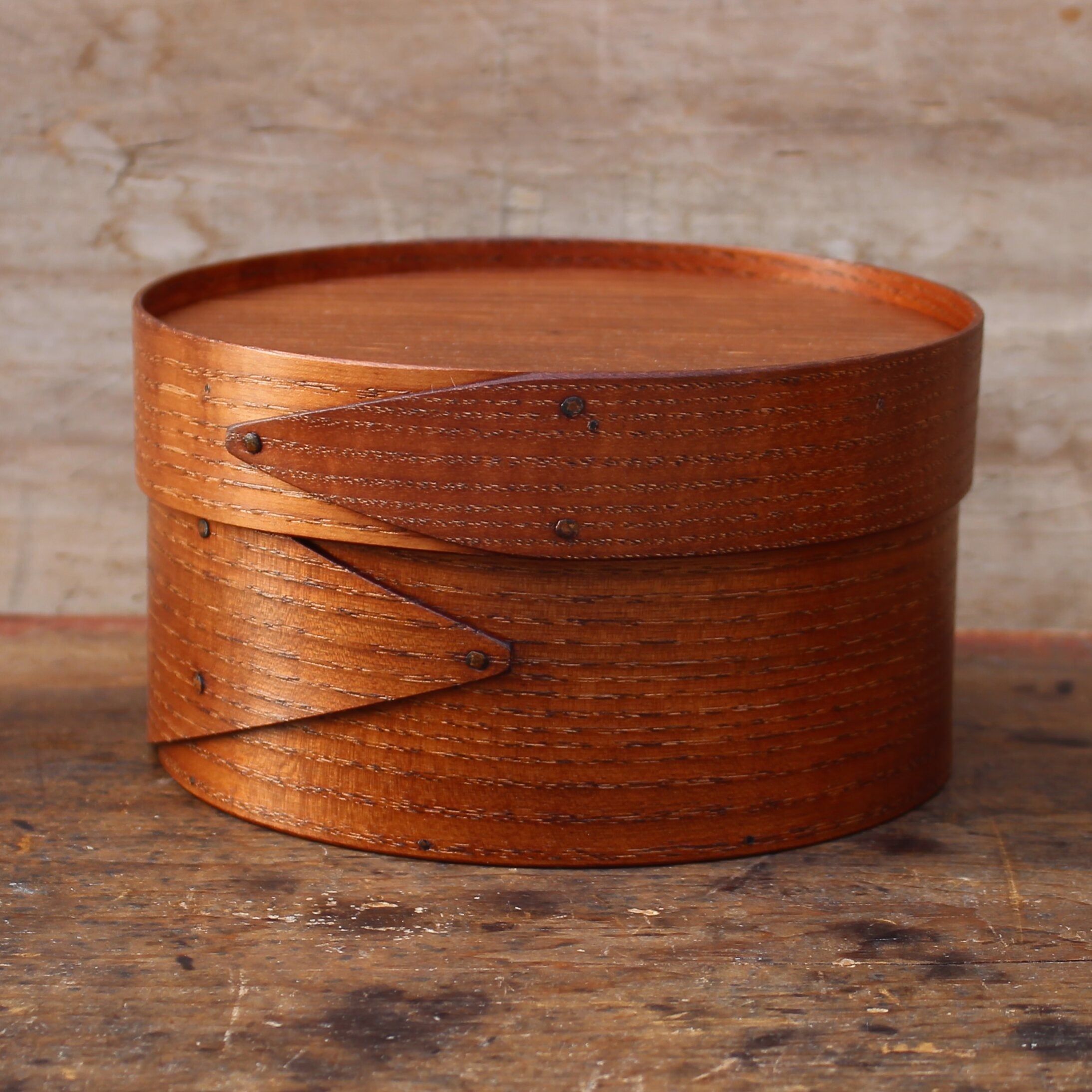 6" Round Box with Recessed Lid — Ash Band, Antiqued Natural Finish