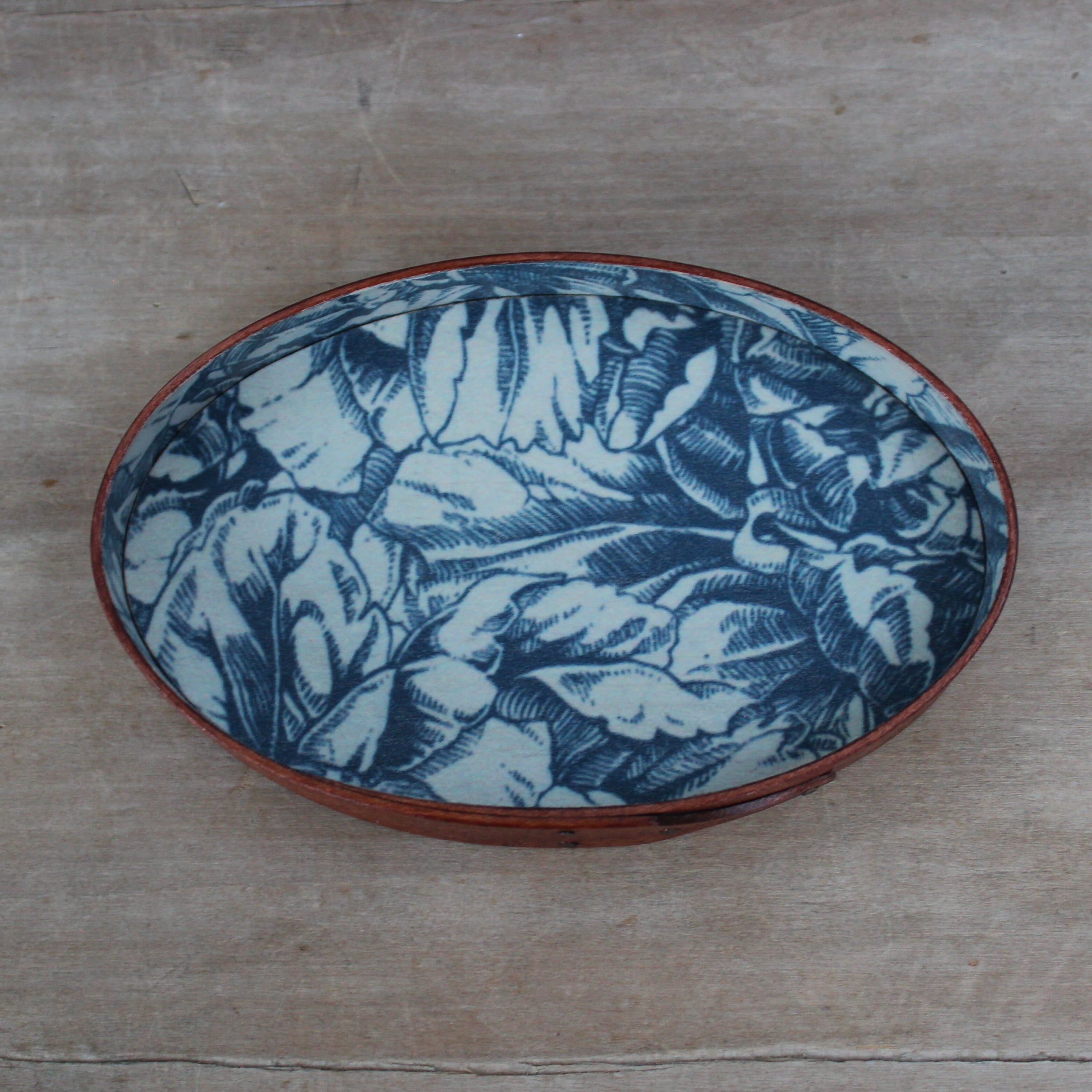 Size #2 Oval Stitchers Tray, Antiqued Natural with Blue Botanical Paper