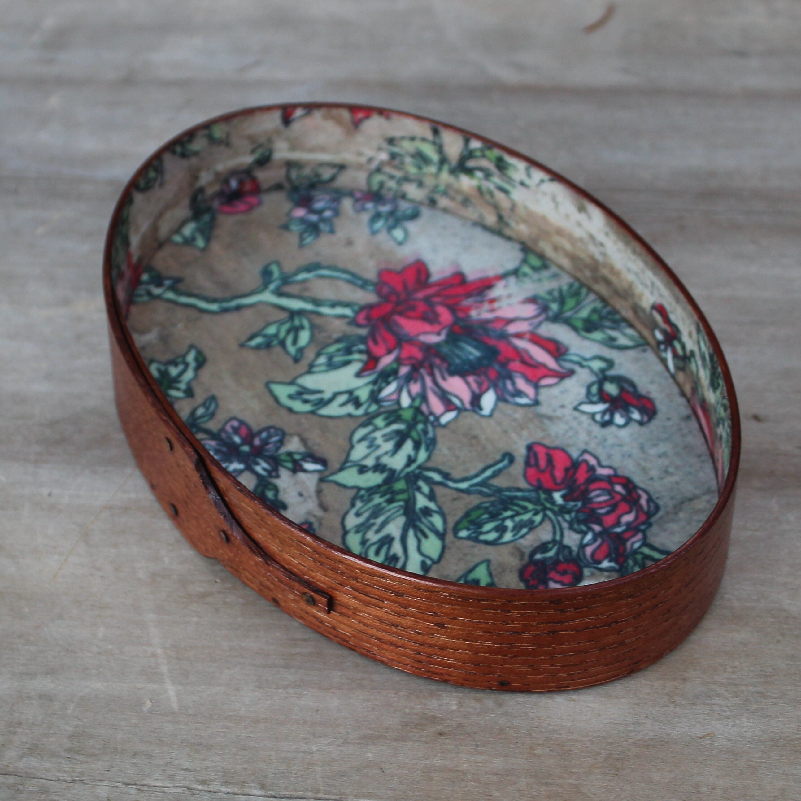 Size #3 Oval Stitchers Tray, Antiqued Natural with Red Floral Paper