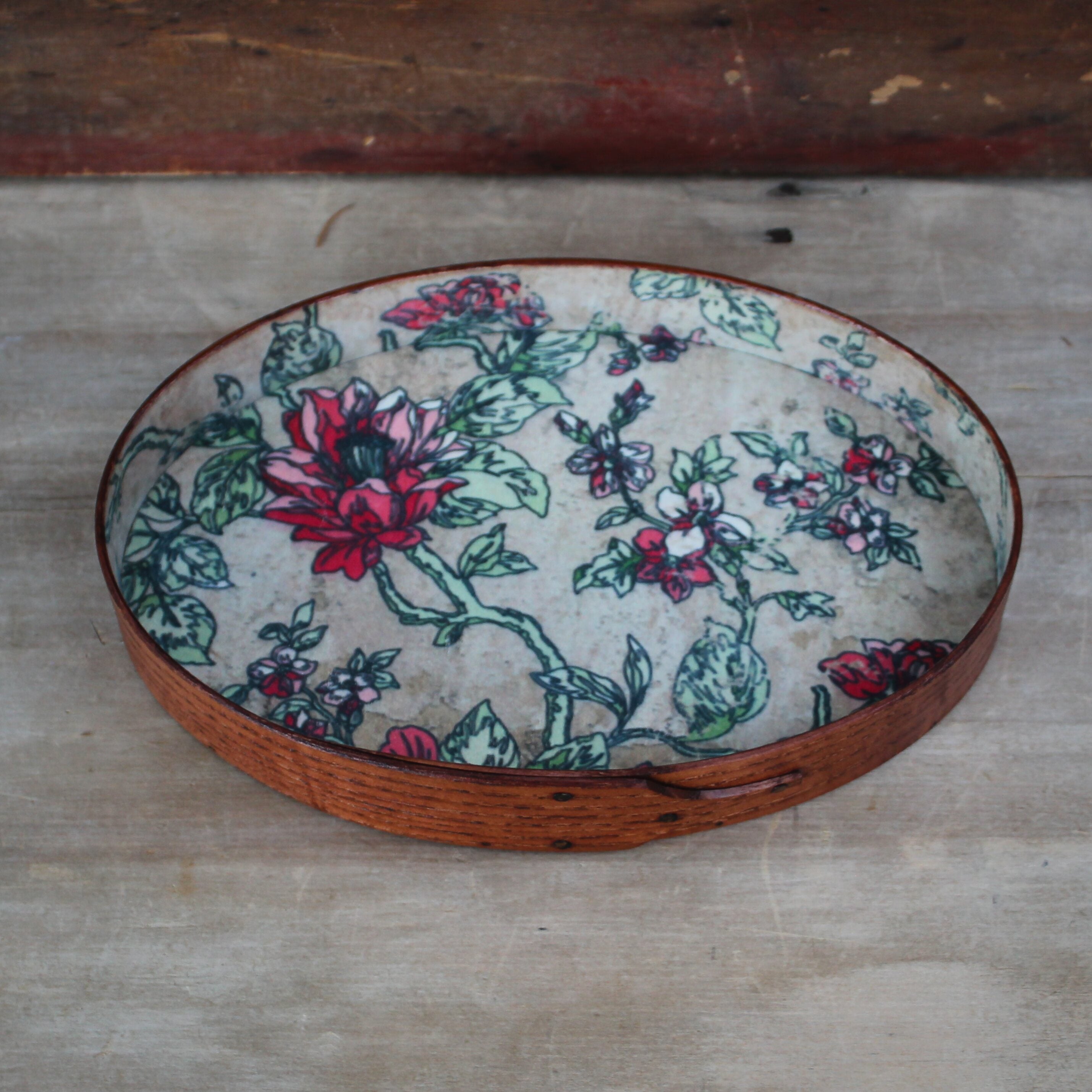 Size #4 Oval Stitchers Tray, Antiqued Natural with Red Floral Paper