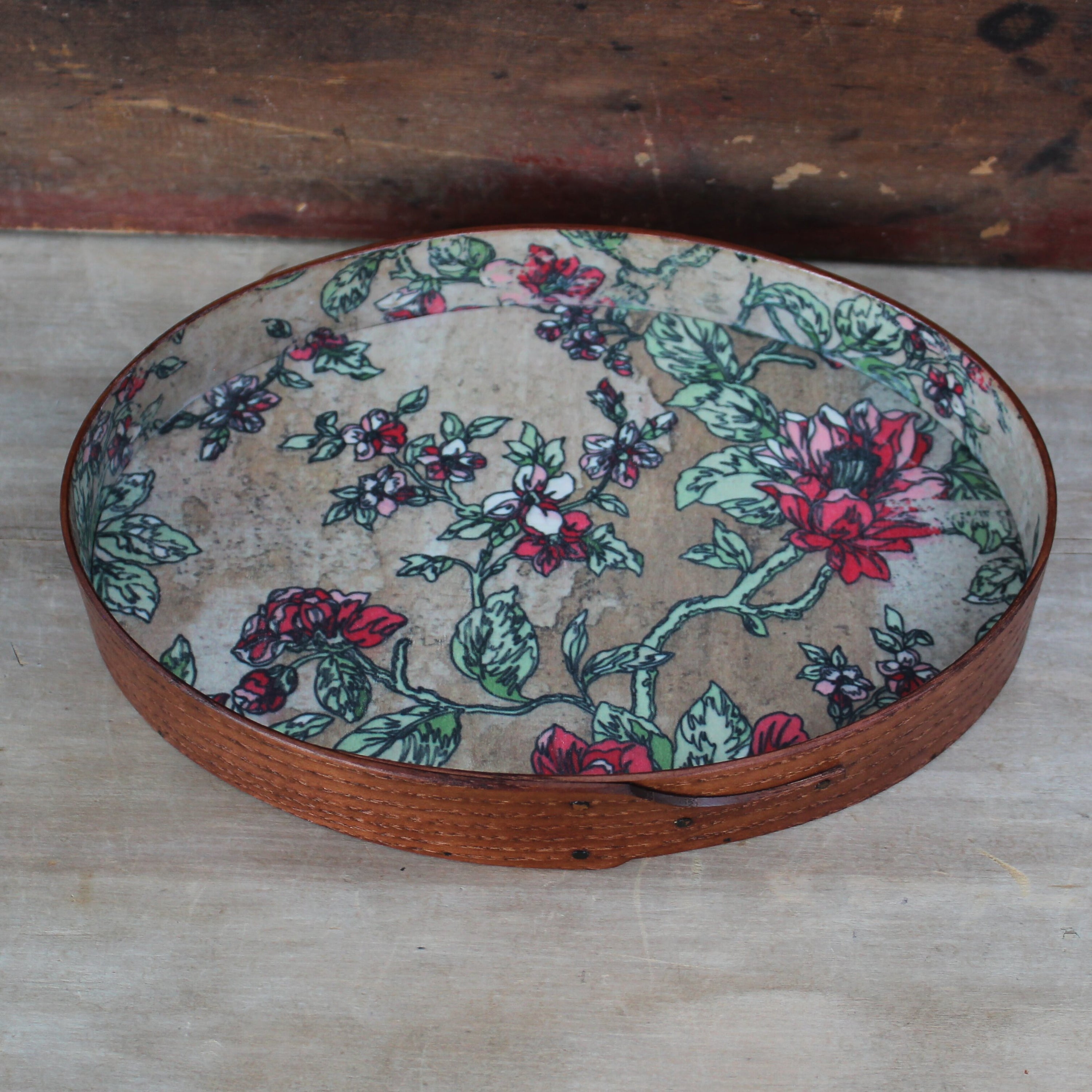Size #5 Oval Stitchers Tray, Antiqued Natural with Red Floral Paper
