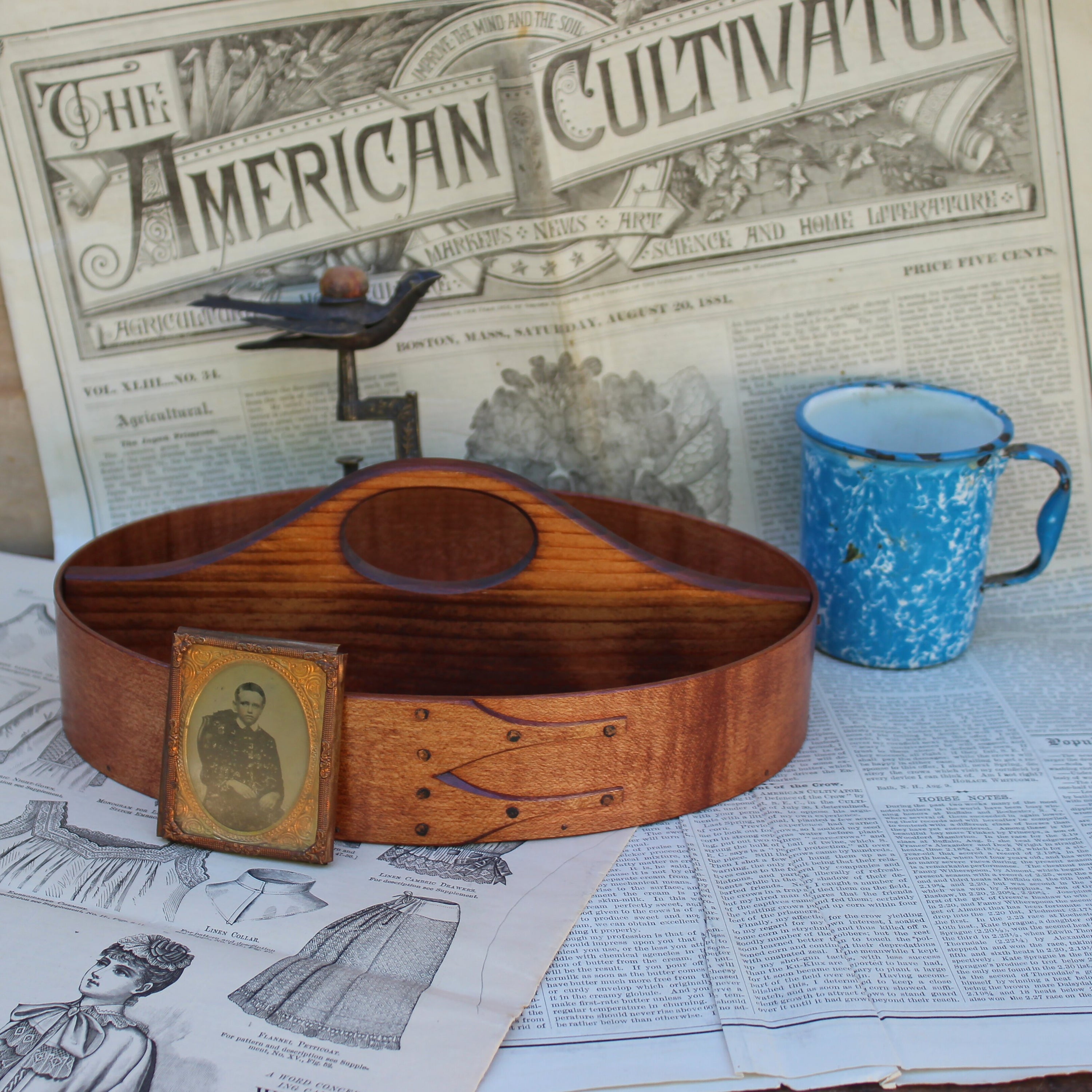 Pre-Order – Size #5 Divided Carrier – Antiqued Natural (Ships End of September)