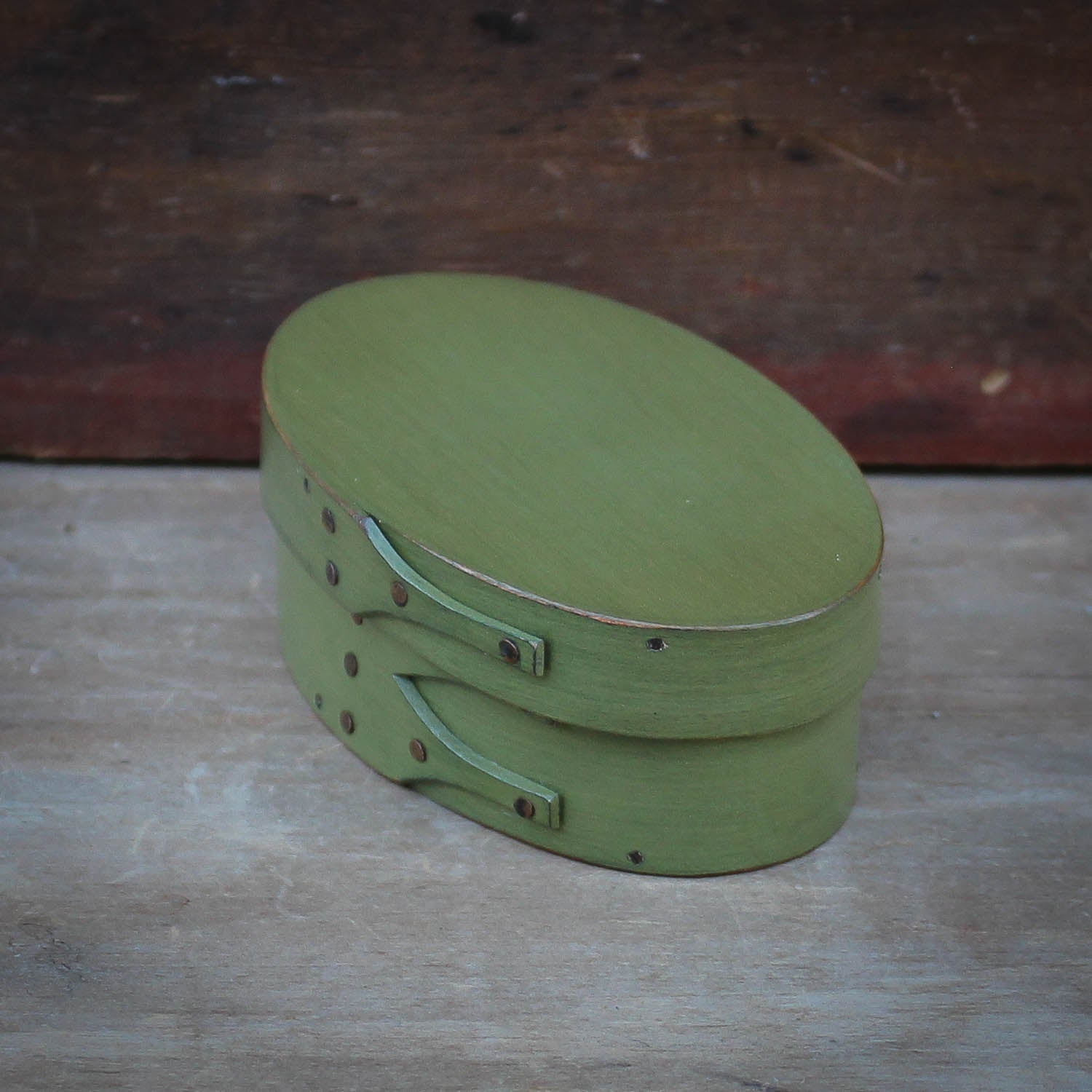 Shaker Oval Box, Size #0, LeHays Shaker Boxes, Handcrafted in Maine.  Green Milk Paint Finish, Side View
