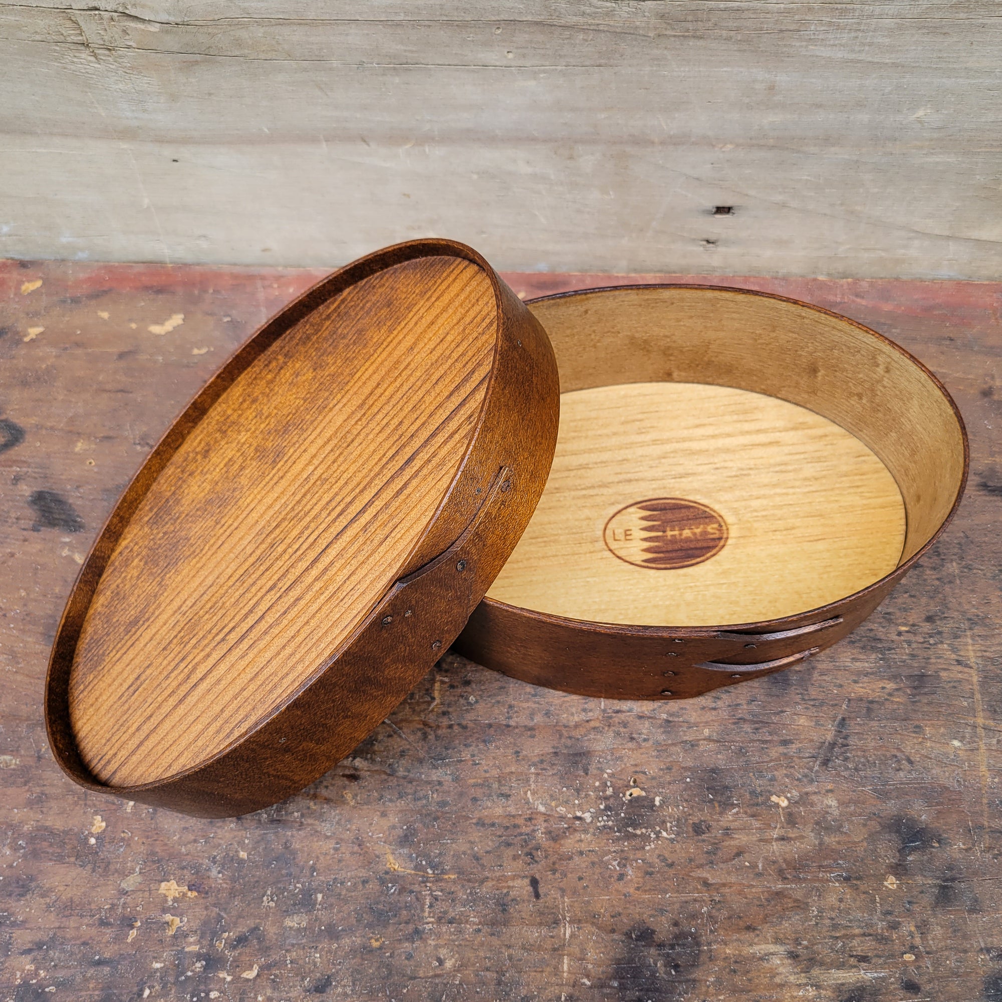 Shaker Oval Box with Recessed Lid for Needlework, Size #3, LeHays Shaker Boxes, Interior View