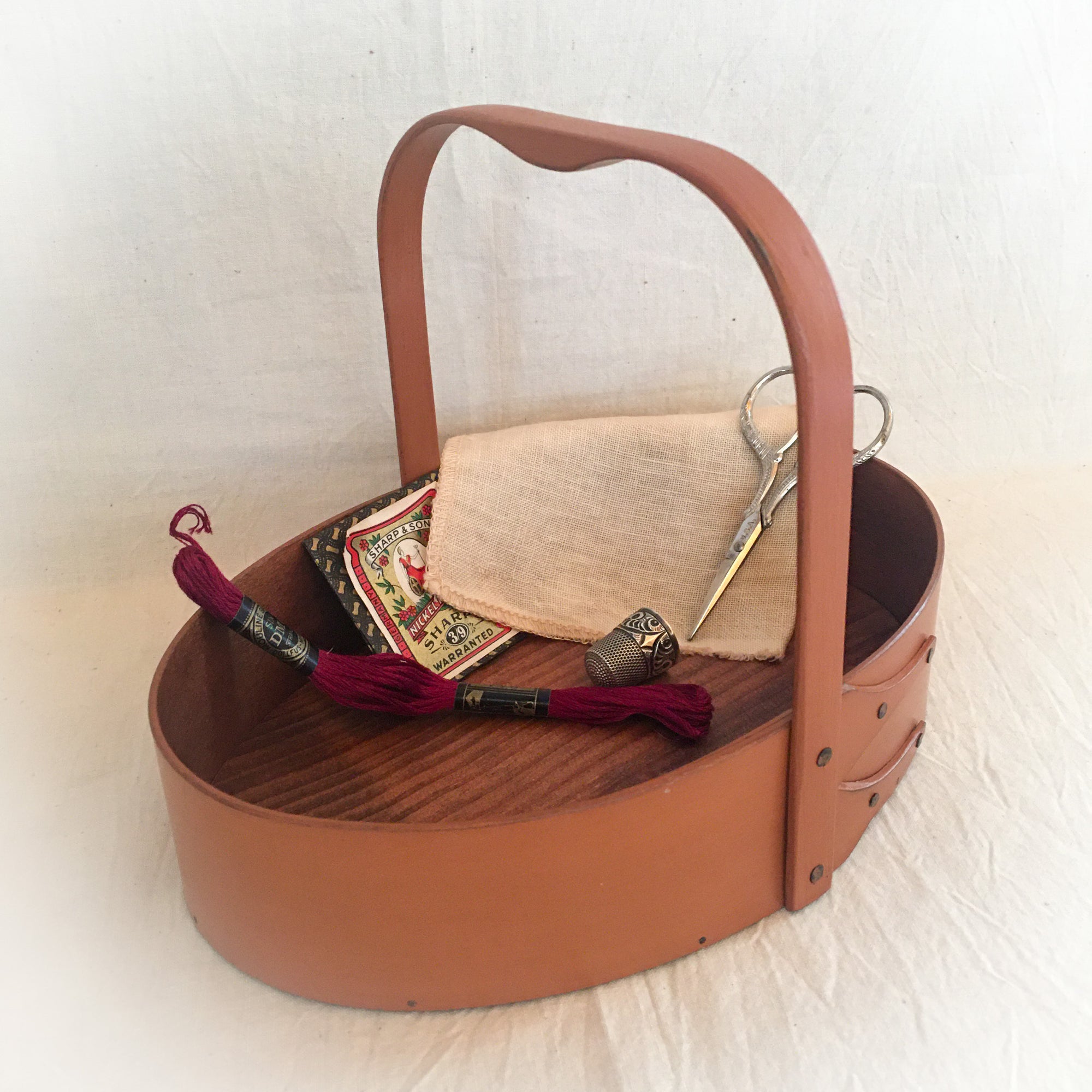 Small Shaker Style Sewing Carrier, LeHays Shaker Boxes, Handcrafted in Maine, Pumpkin Milk Paint Finish, Shown Holding Items