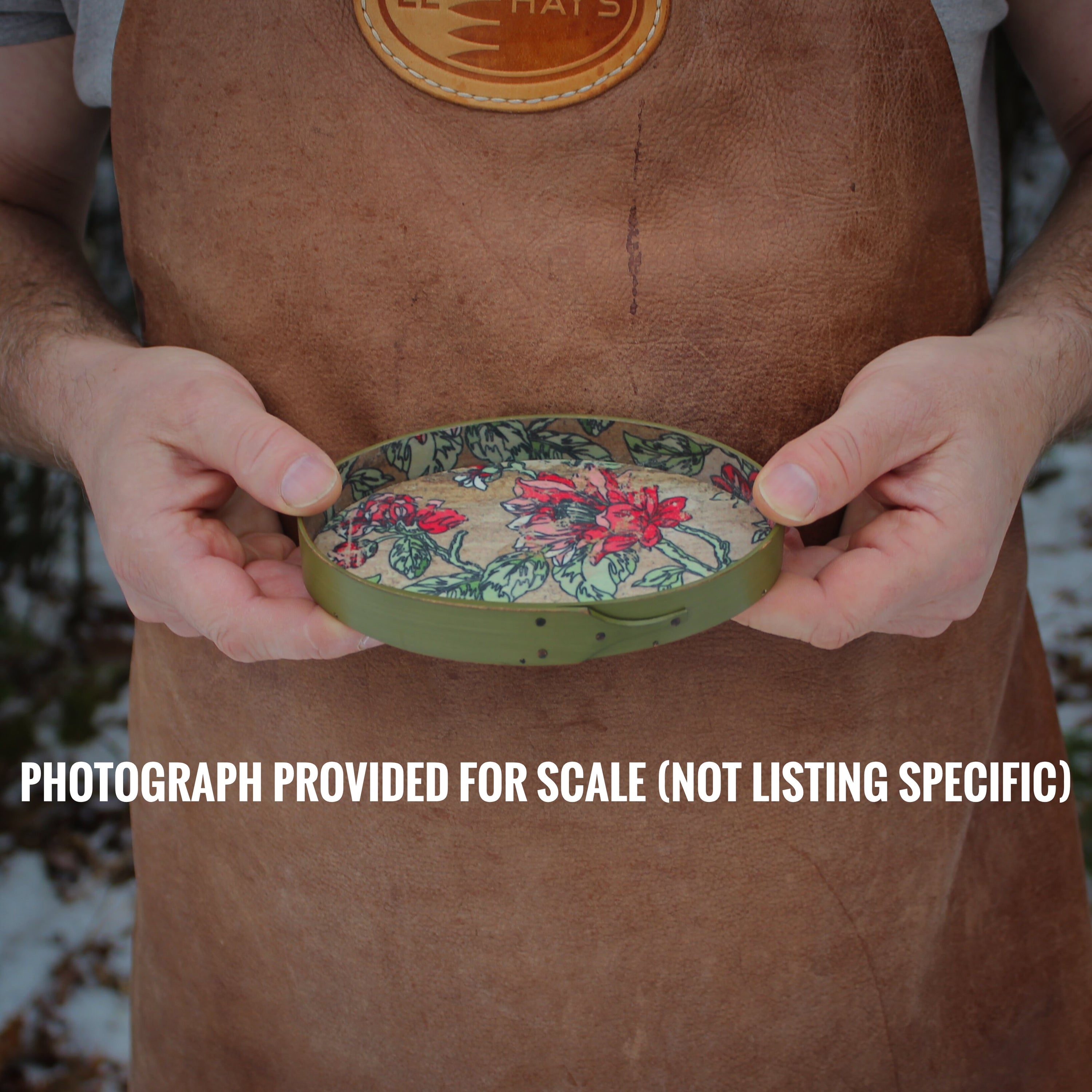 Size #2 Oval Stitchers Tray, Antiqued Natural with Blue Botanical Paper